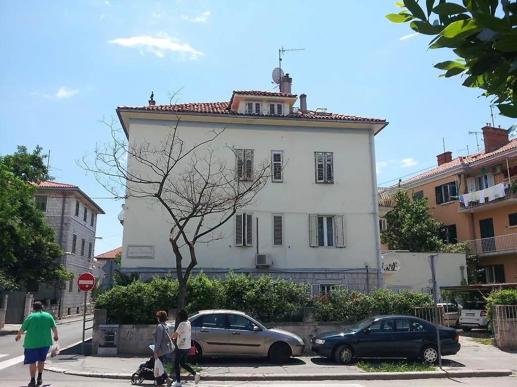 Apartment Felix Split 0*,  Croatia